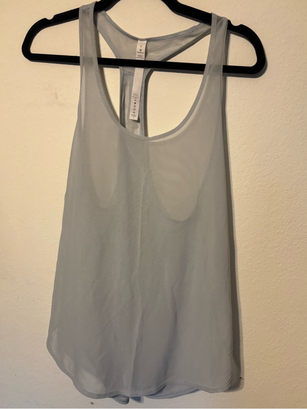 Lululemon Athletica Racerback Tank Size 8 Light Blue Gray Mesh Minor Flaw
